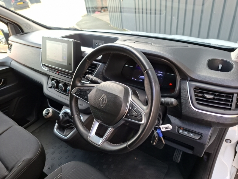 Renault Trafic Ll30 Blue Dci 130 Extra Safety Van White #3