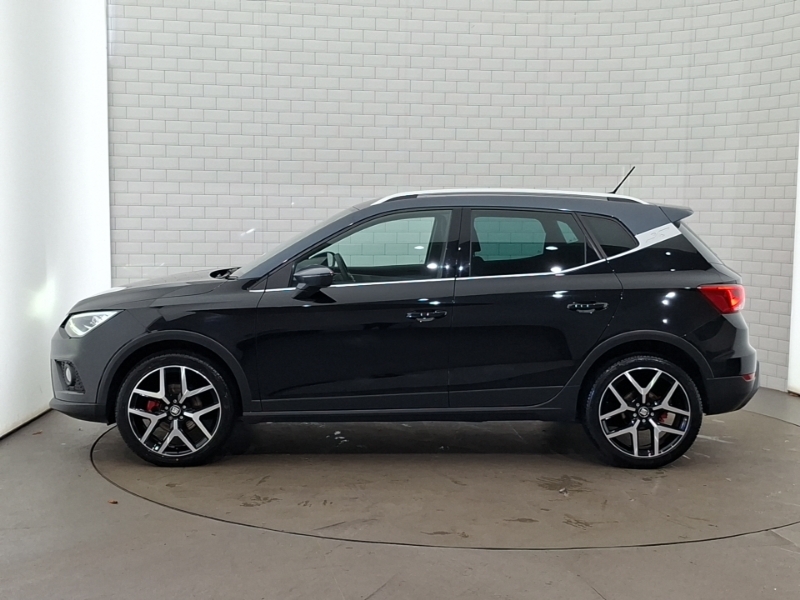 Seat Arona 1.0 Tsi 110 Fr Red Edition Black #4