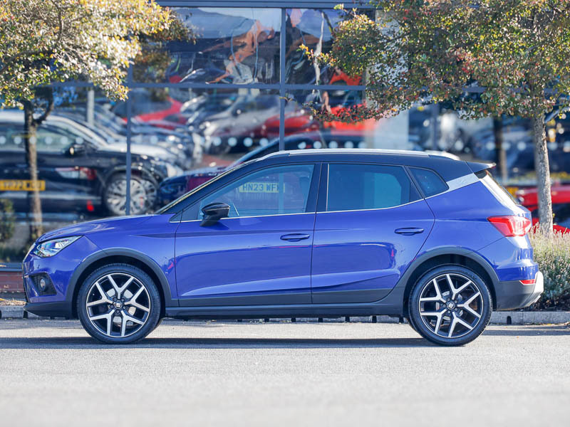 Seat Arona 1.0 Tsi 115 Fr Sport Ez Dsg Blue #4