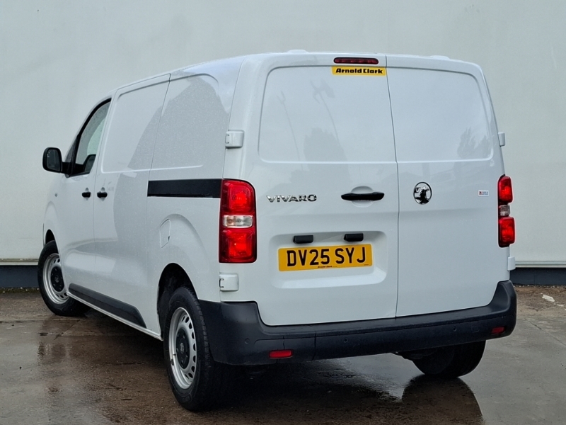Vauxhall Vivaro 1.5 Turbo D 120 Prime H1 Van White #2