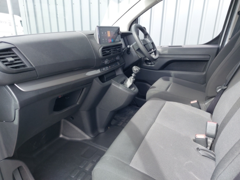 Vauxhall Vivaro 1.5 Turbo D 120 Prime H1 Van White #5