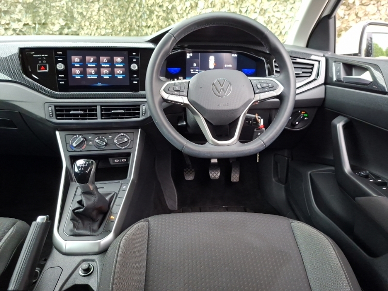 Volkswagen Polo 1.0 Tsi Life Dsg Black #8