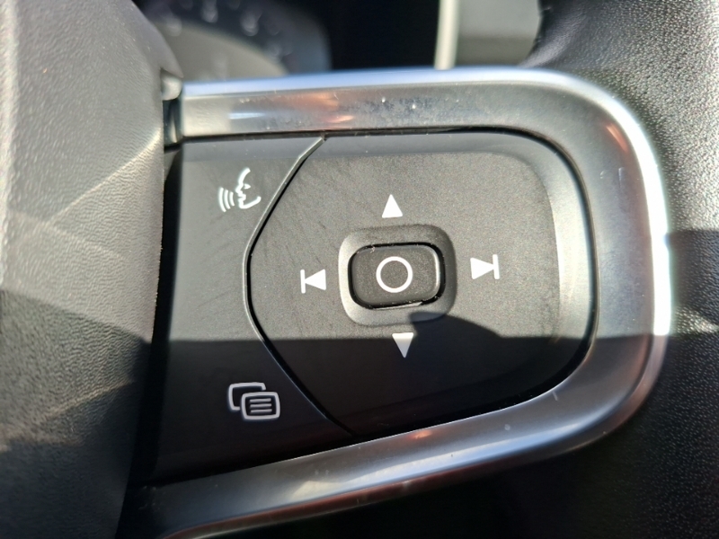 Volvo XC40 T3 Inscription Black #13