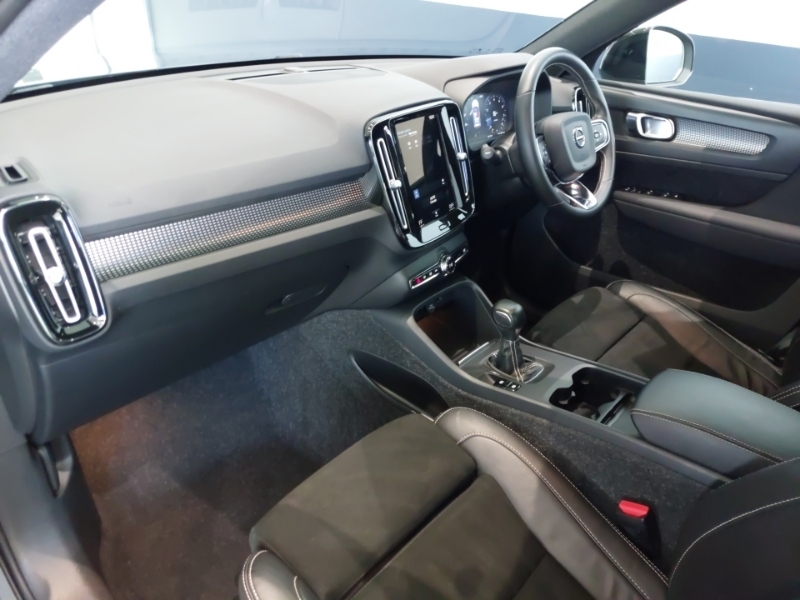 Volvo XC40 1.5 T3 163 R Design Grey #5