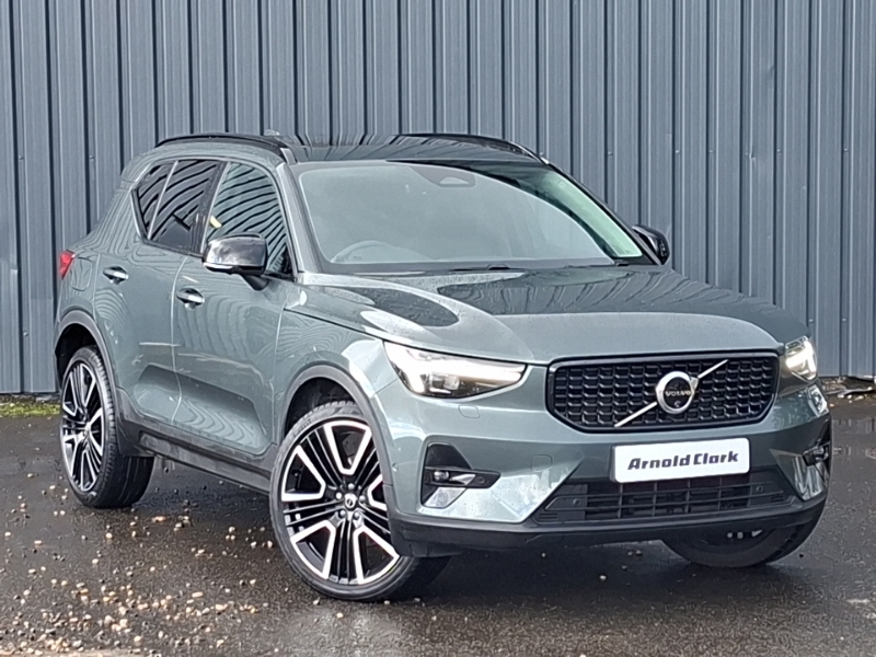 Volvo XC40 2.0 B4p Ultra Dark Green