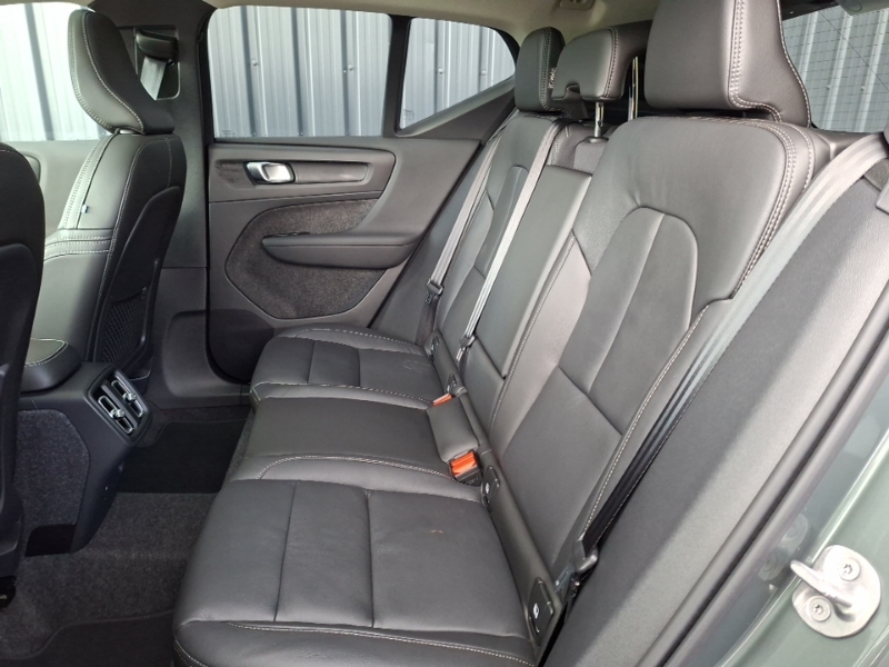 Volvo XC40 2.0 B4p Ultra Dark Green #6