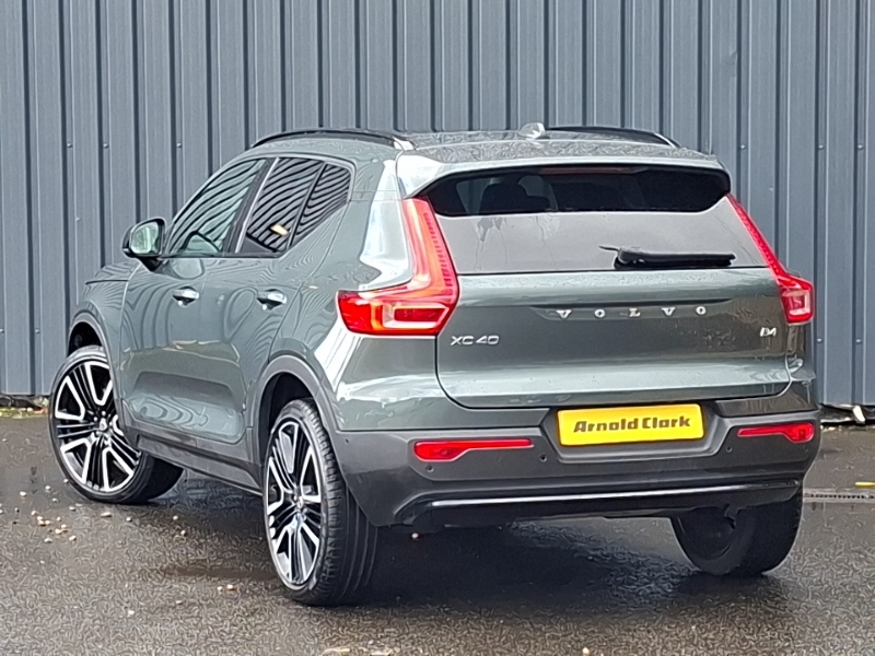 Volvo XC40 2.0 B4p Ultra Dark Green #2