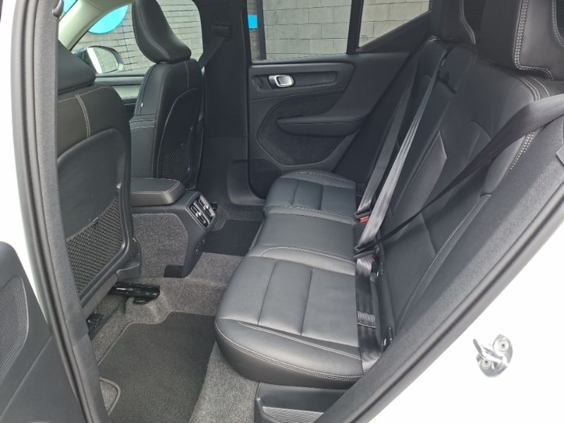 Volvo XC40 2.0 B4p Ultra Dark White #6
