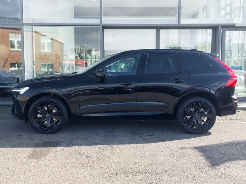Volvo XC60 2.0 T6 335 Phev Plus Black Ed Awd Geartronic Black #4