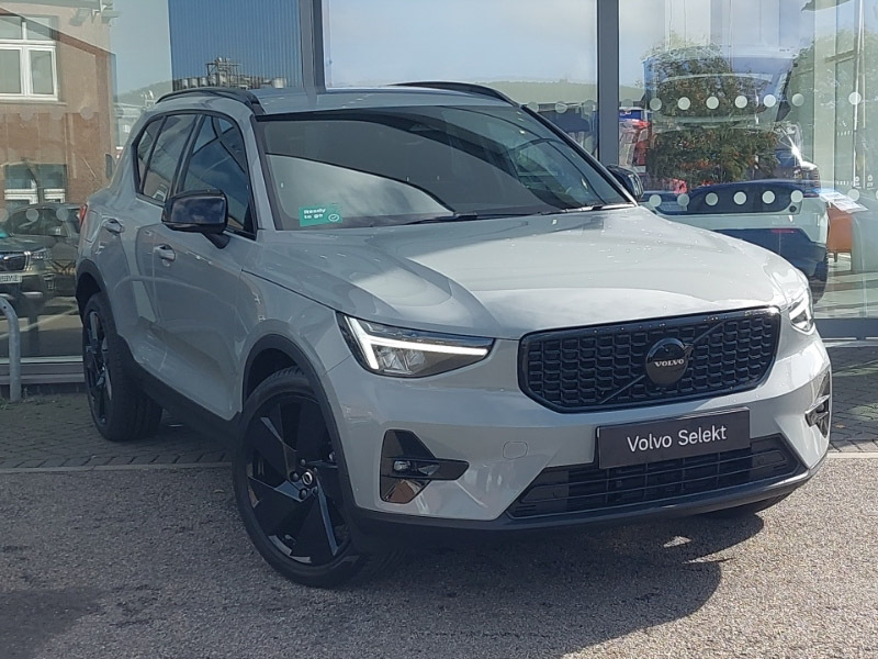 Volvo XC40 2.0 B3p Plus Black Edition Grey