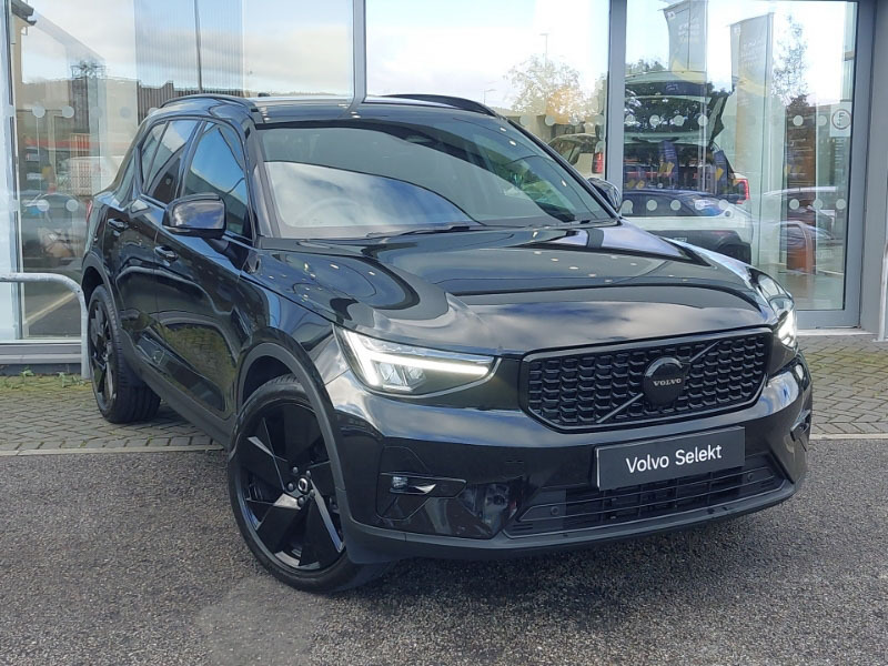 Volvo XC40 2.0 B3p Plus Black Edition Black
