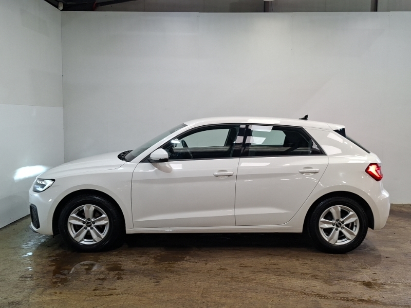 Audi A1 25 Tfsi Technik White #4