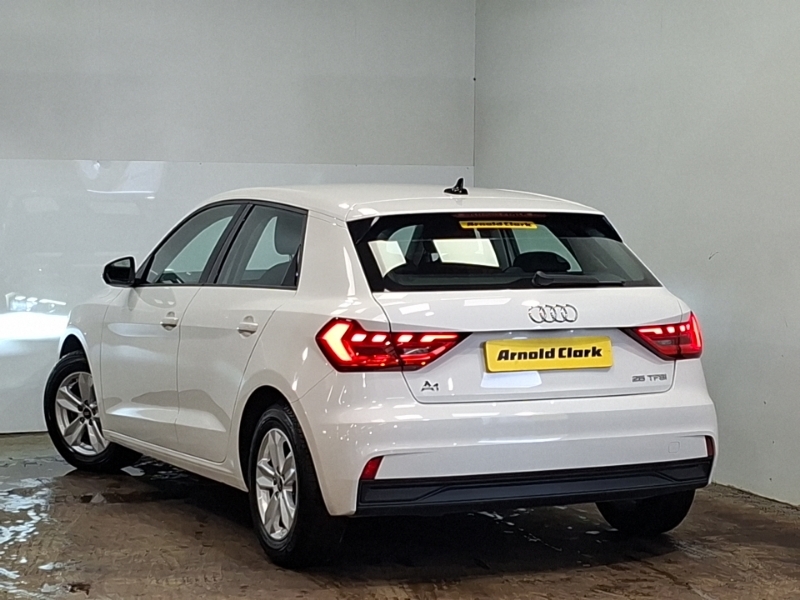 Audi A1 25 Tfsi Technik White #2