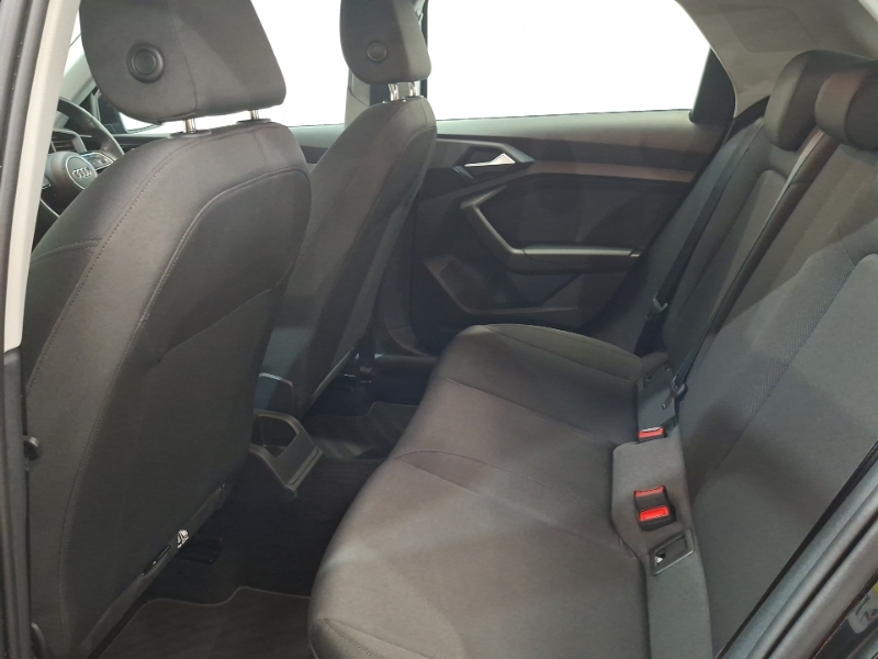Audi A1 25 Tfsi Technik Black #6