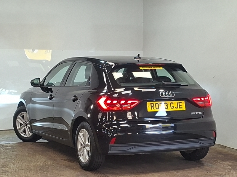 Audi A1 25 Tfsi Technik Black #2