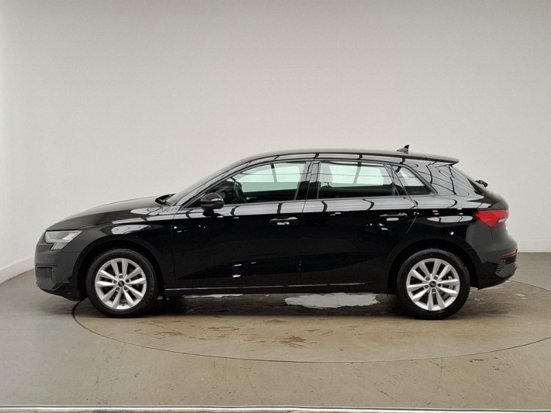 Audi A3 30 Tfsi Technik Black #4
