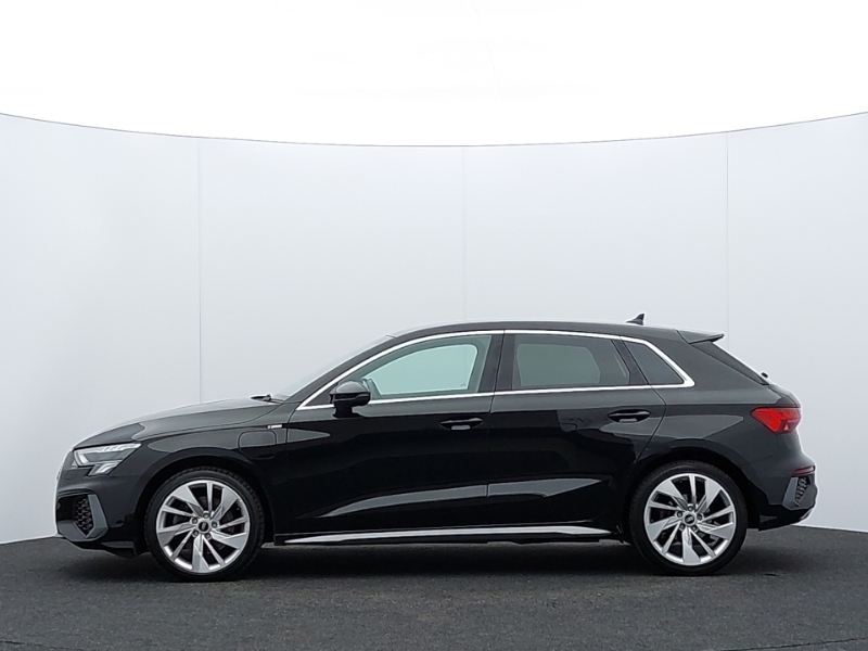 Audi A3 40 Tfsi E S Line S Tronic Black #4