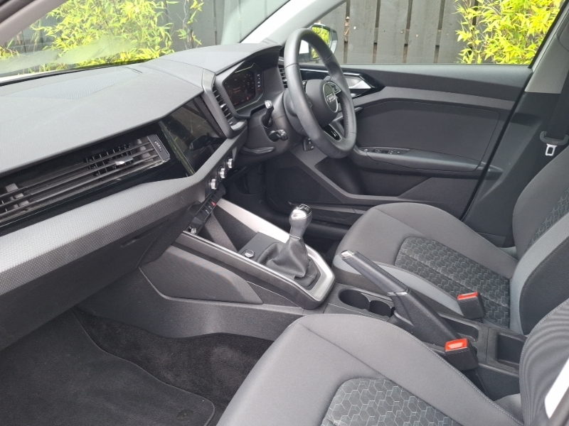 Audi A1 25 Tfsi Sport White #5