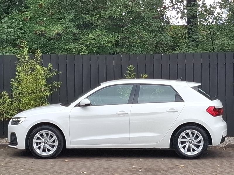 Audi A1 25 Tfsi Sport White #4