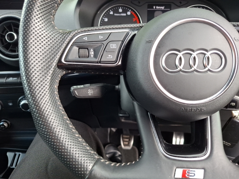 Audi Q2 Audi Q2 S Line 35 Tfsi 150 Ps 6-Speed Grey #12