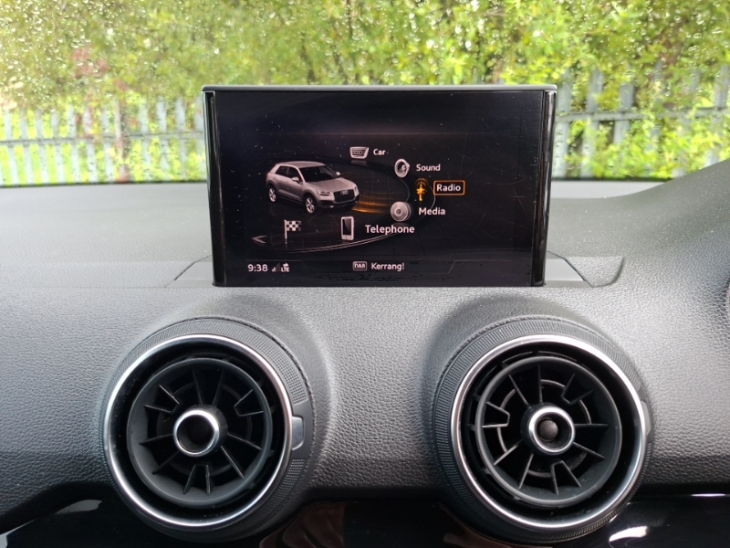 Audi Q2 Audi Q2 S Line 35 Tfsi 150 Ps 6-Speed Grey #9