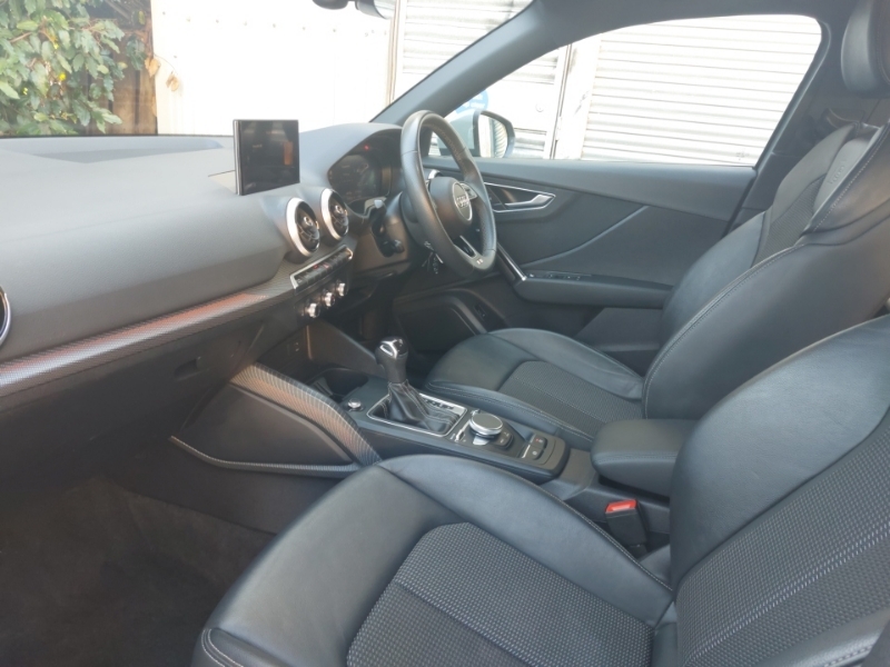 Audi Q2 35 Tfsi S Line S Tronic Grey #5