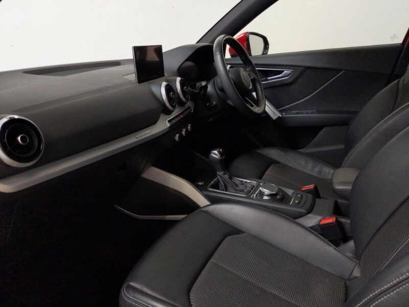 Audi Q2 35 Tfsi S Line S Tronic Red #5