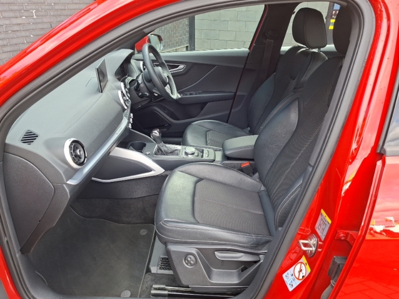 Audi Q2 35 Tfsi S Line S Tronic Red #5