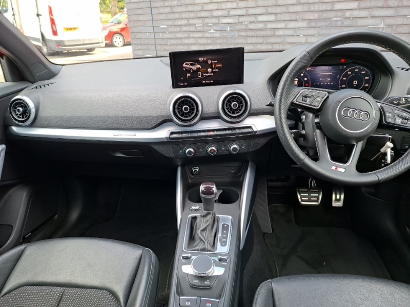 Audi Q2 35 Tfsi S Line S Tronic Red #3
