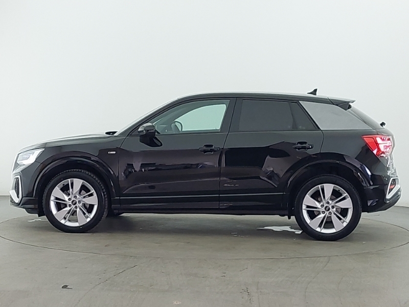 Audi Q2 35 Tfsi S Line S Tronic Black #4