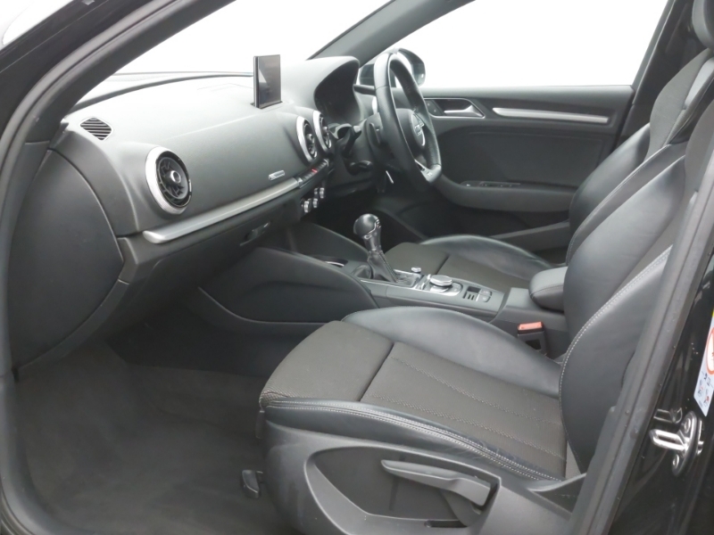 Audi A3 35 Tdi Black Edition S Tronic Black #5