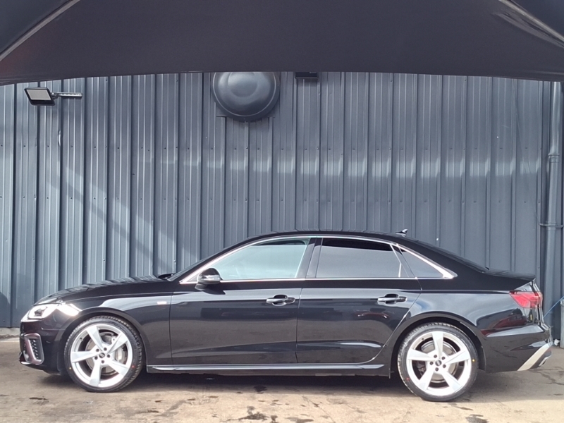 Audi A4 40 Tfsi 204 S Line S Tronic Black #4