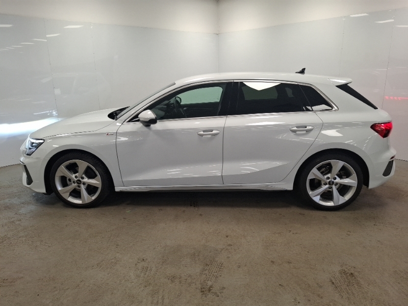Audi A3 35 Tfsi S Line Black #4