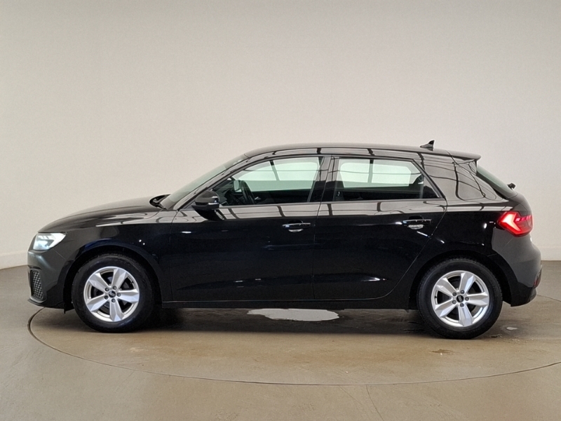 Audi A1 25 Tfsi Technik Black #4