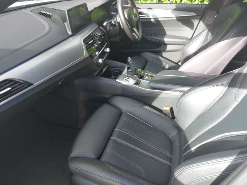 BMW 5 Series 520D M Sport White #5
