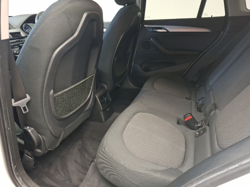 BMW X1 Sdrive 18I Se White #6