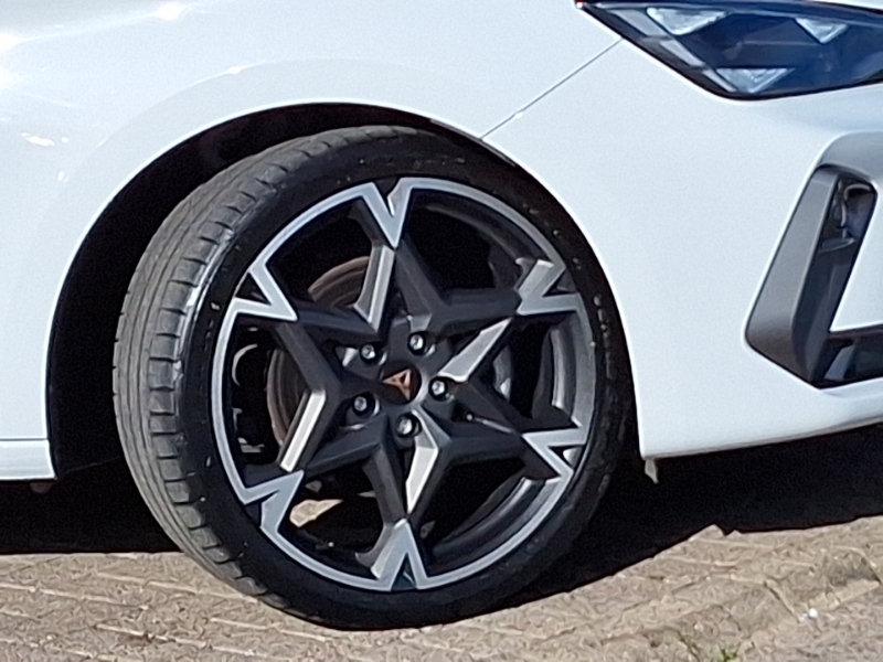 Cupra Leon 1.5 Etsi V2 Estate Hybrid Dsg White #20