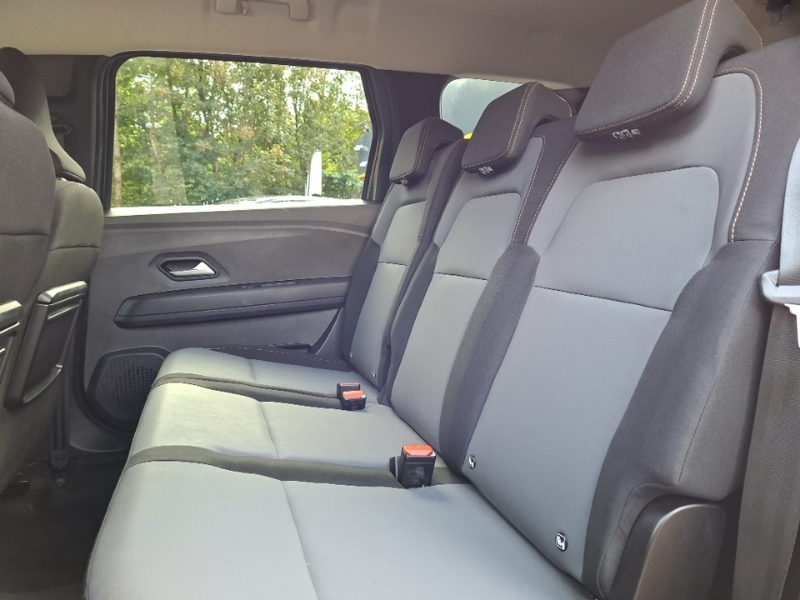 Dacia Jogger 1.0 Tce Extreme Green #6