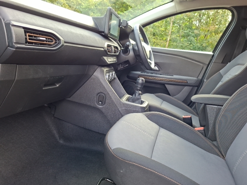 Dacia Jogger 1.0 Tce Extreme Green #5