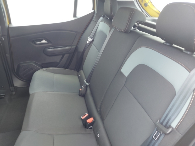Dacia Sandero Stepway Hatchback 1.0 Tce Extreme Yellow #6