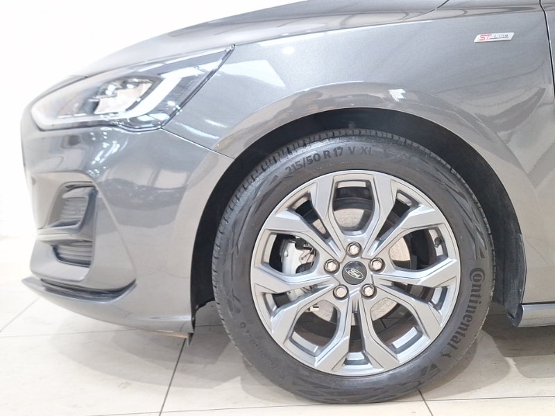 Ford Focus 1.0 Ecoboost Hybrid Mhev 155 St-line X Ed White #19