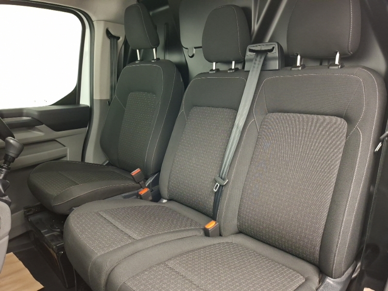 Ford Transit Custom 460 L4 H3 Trend With Nav 17 Seat 165Ps Eu6 Silver #6