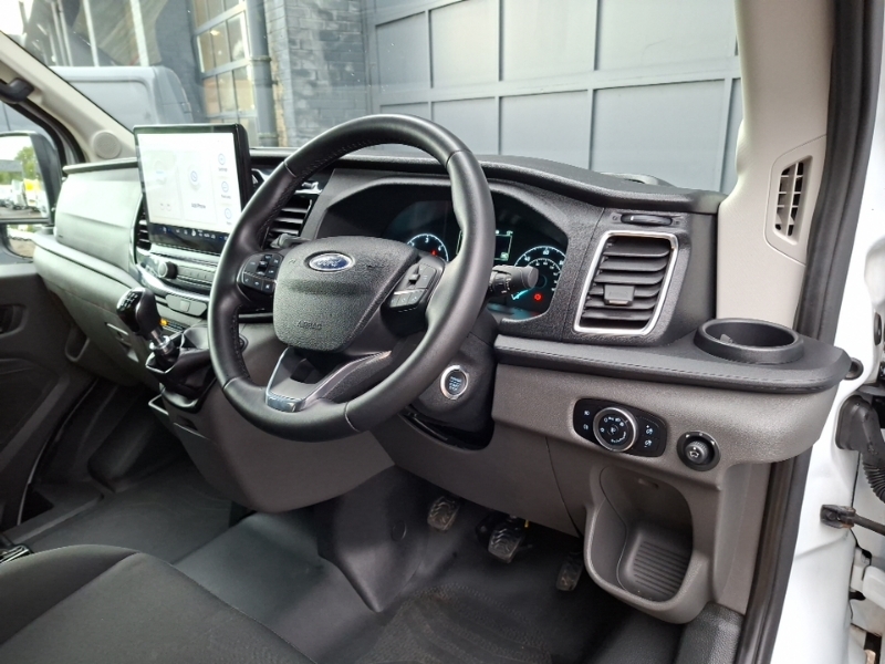 Ford Transit Custom 2.0 Ecoblue 165Ps H3 17 Seater Trend White #3