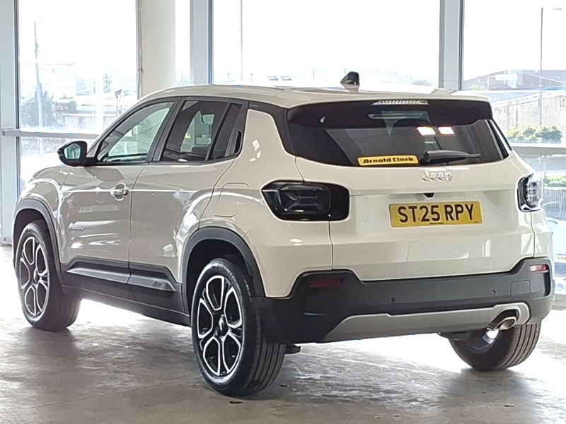Jeep Avenger 1.2 E-hybrid Summit Dct White #2