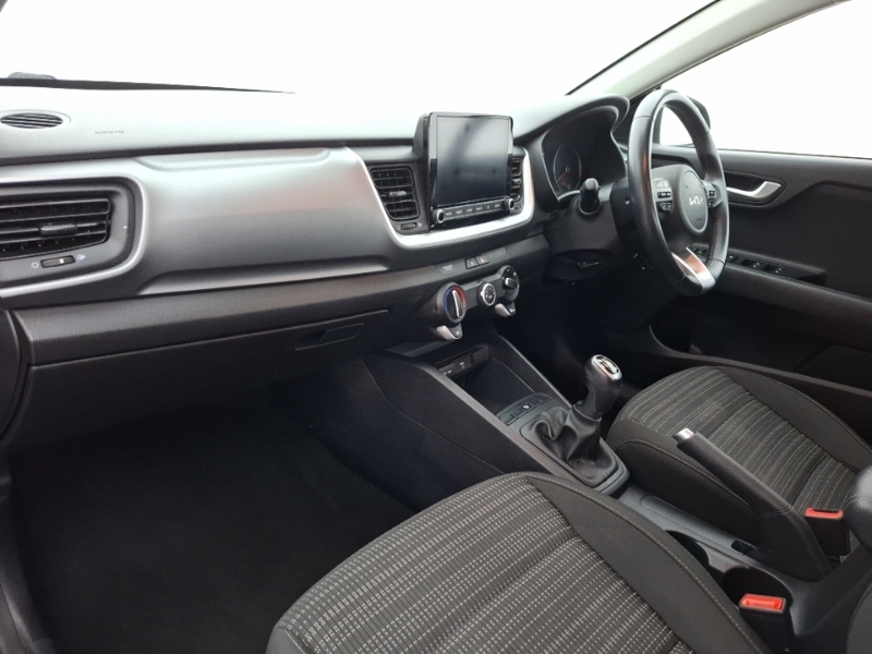 Kia Stonic 1.0T Gdi 99 2 Black #5