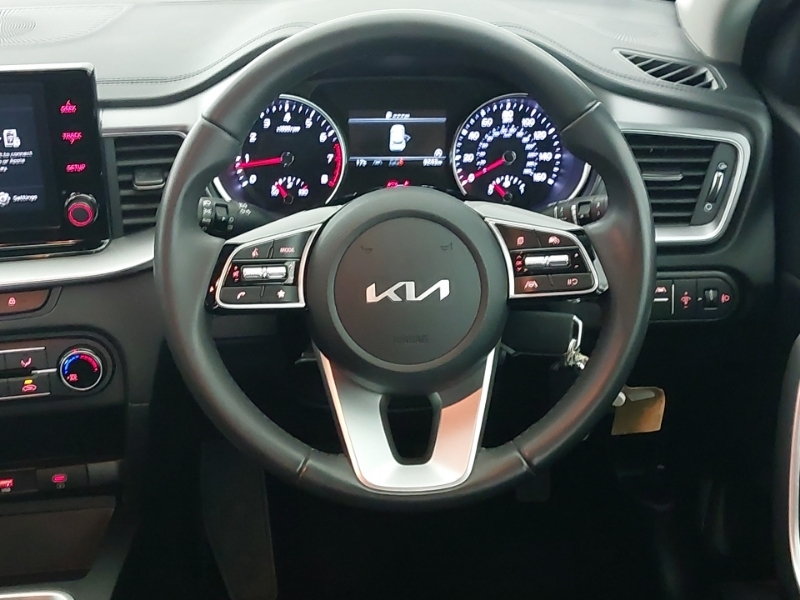 Kia Xceed 1.5 T-gdi 3 Euro 6 Ss Silver #8