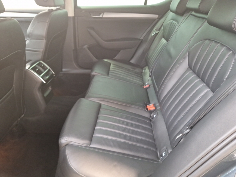 Skoda Superb 2.0 Tdi Cr Se L Executive SG66VEX Grey #6