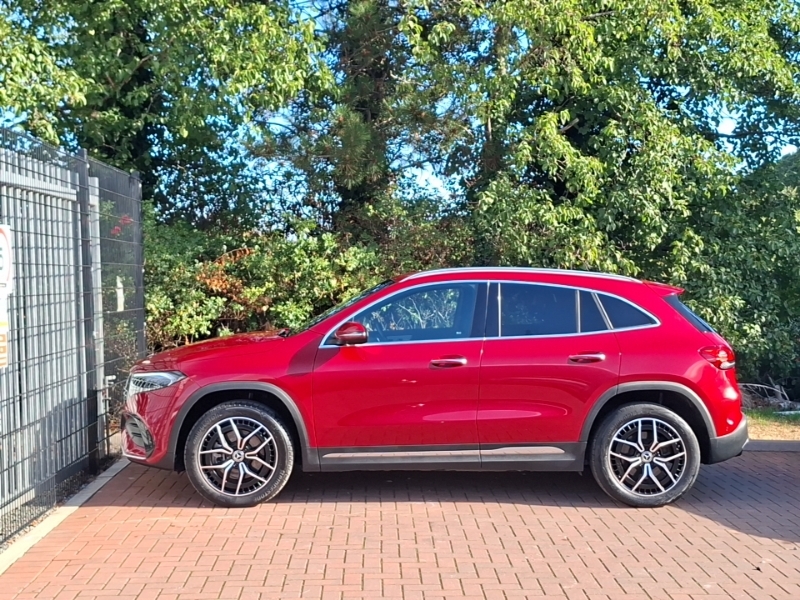 Mercedes-Benz EQA Eqa 350 4M 215Kw Amg Line Premium 66.5Kwh Red #4