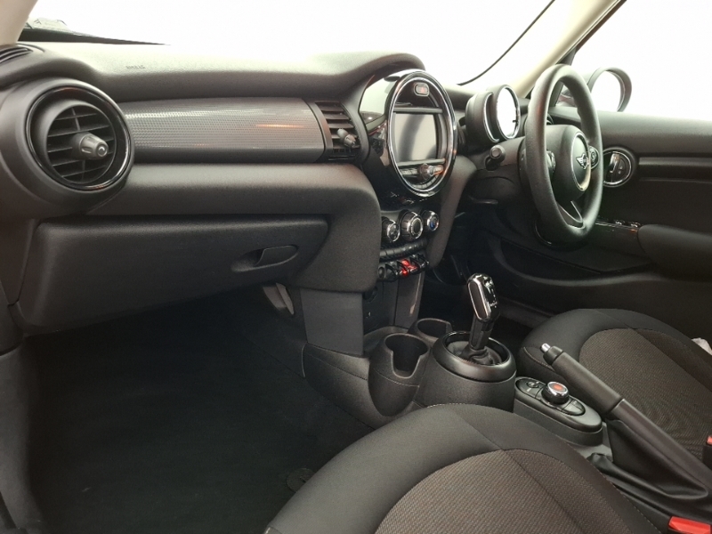 Mini Hatch 1.5 Cooper II Red #5