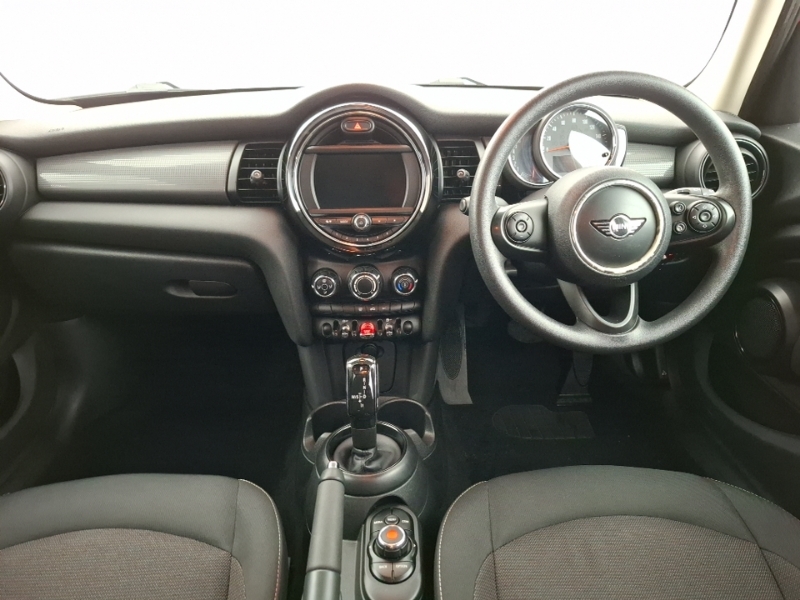 Mini Hatch 1.5 Cooper II Red #3